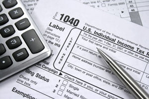 ¿Cuánto le debe al IRS? Un embargo se puede parar y revertir